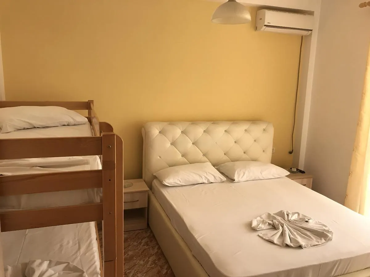 ***  Hotel President Golem  Albánie
